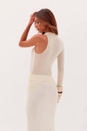 Vestido Tule Frigga Off Shell